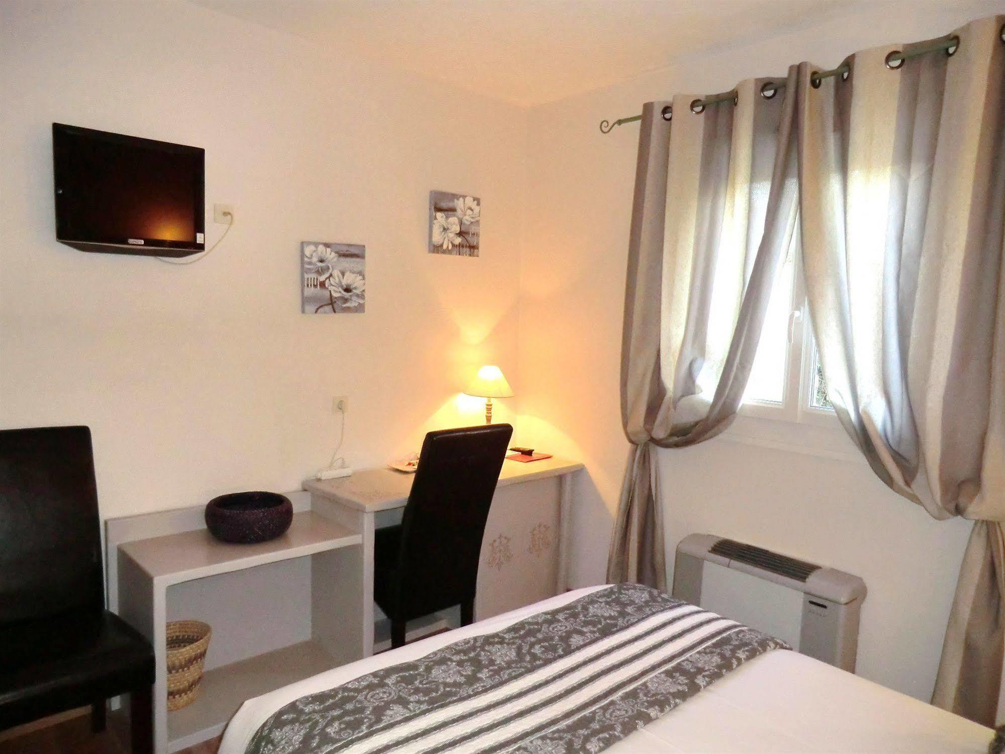 Hotel Du Parc, Avignon Est, The Originals City, Entraigues-sur-la-Sorgue Екстериор снимка